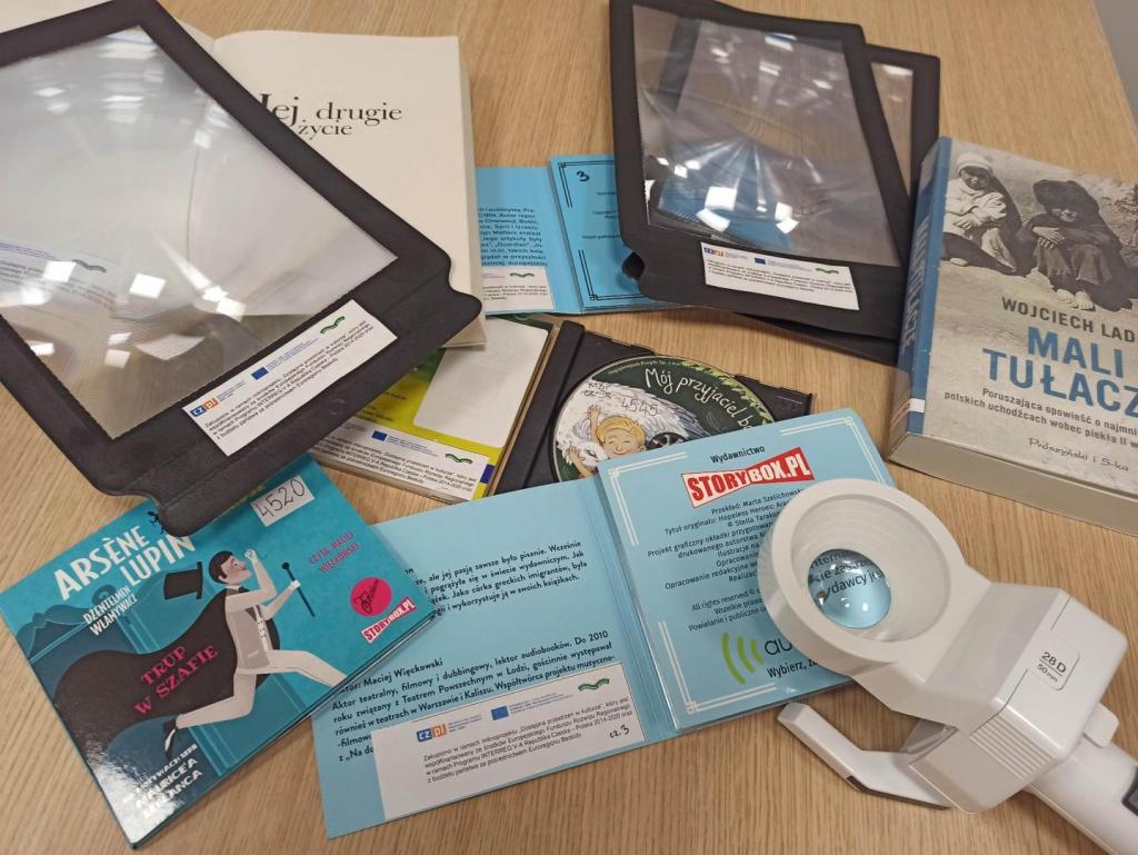 sprzęt, który ułatwi funkcjonowanie w przestrzeni bibliotecznej czytelnikom z dysfunkcją wzroku
