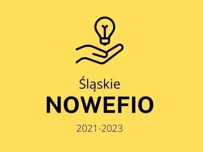 Żółty baner z czarnym napisem Śląskie NOWEFIO