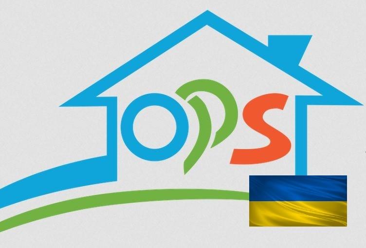 logotyp OPS z flagą Ukrainy
