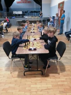 Uczestnicy turnieju szachowego
