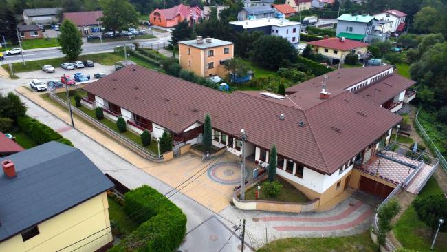 budynek Domu Pomocy Społecznej Złota Jesień w Czechowicach-Dziedzicach